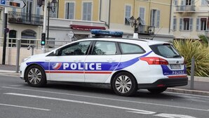 «Bougnoules», «nègres», «fils de pute de juifs» : quand des policiers racistes se lâchent en Normandie