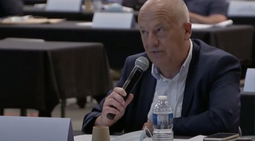 Définitivement condamné et inéligible,  un ancien maire continue pourtant de tirer les ficelles à l'ouest de Rouen