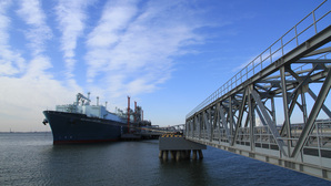 Terminal méthanier flottant du Havre : les petits secrets pas très propres du navire Cape Ann 