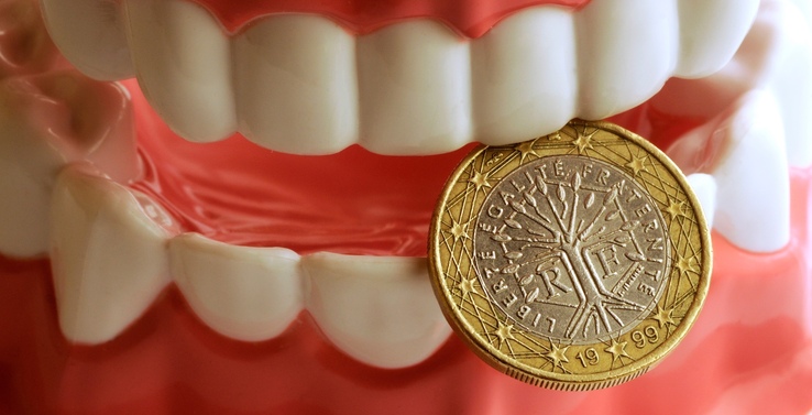 Usine à cash et fraude massive présumée à la CPAM, l’invraisemblable  patrimoine de l’ex-orthodontiste mise en cause au pénal